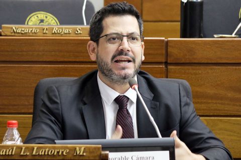 Dip. Raúl Latorre 01 850.JPG