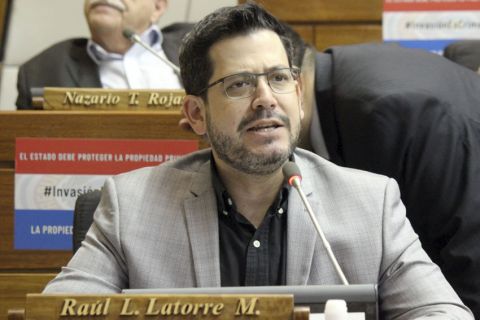 Dip. Raúl Latorre 01 850.jpg
