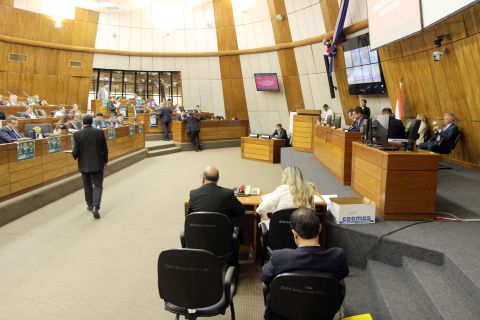 Diputados sentaron posturas sobre temas de actualidad en el espacio de Oradores