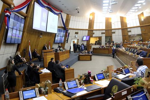 Declaración de Diputados respalda acciones del Poder Ejecutivo en el conflicto de la Hidrovía