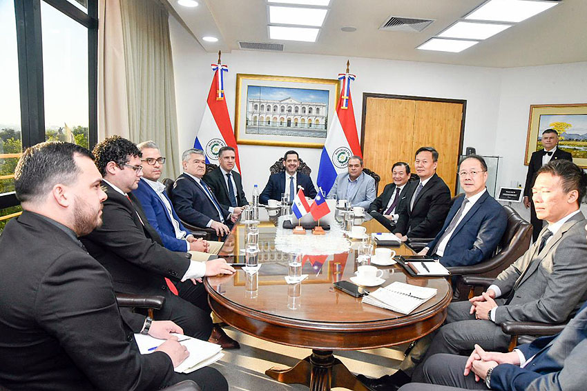 Presidente de Diputados ratifica compromiso con la educación durante jornada gubernamental en Cordillera