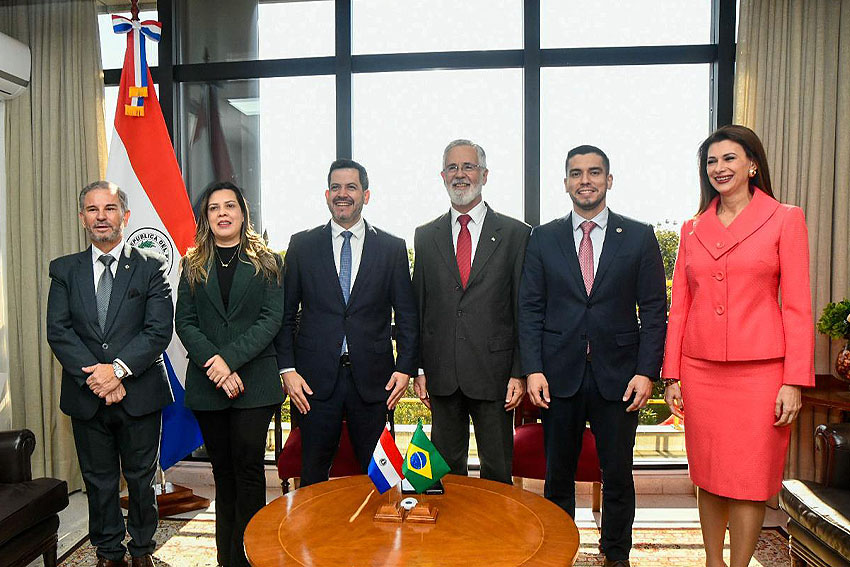 Presidente de Diputados ratifica compromiso con la educación durante jornada gubernamental en Cordillera