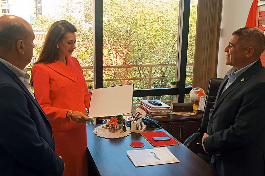 Presidente de Diputados ratifica compromiso con la educación durante jornada gubernamental en Cordillera