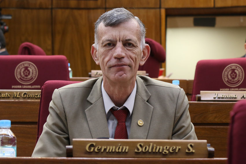 Presidente de Diputados ratifica compromiso con la educación durante jornada gubernamental en Cordillera