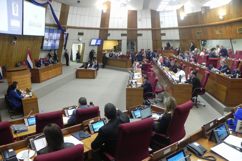 Presidente de Diputados ratifica compromiso con la educación durante jornada gubernamental en Cordillera