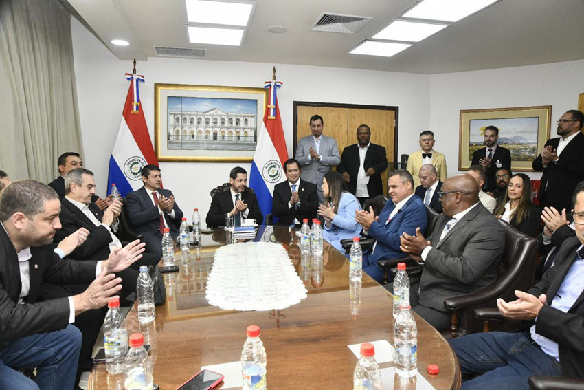 Presidente de Diputados ratifica compromiso con la educación durante jornada gubernamental en Cordillera