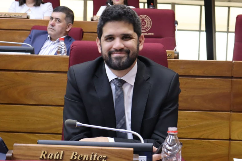 Presidente de Diputados ratifica compromiso con la educación durante jornada gubernamental en Cordillera