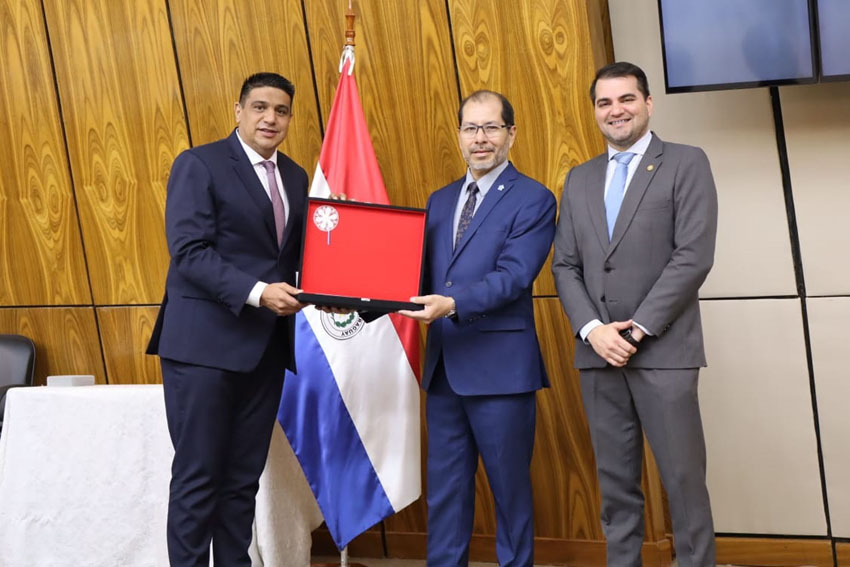 Presidente de Diputados ratifica compromiso con la educación durante jornada gubernamental en Cordillera