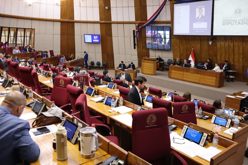 Presidente de Diputados ratifica compromiso con la educación durante jornada gubernamental en Cordillera