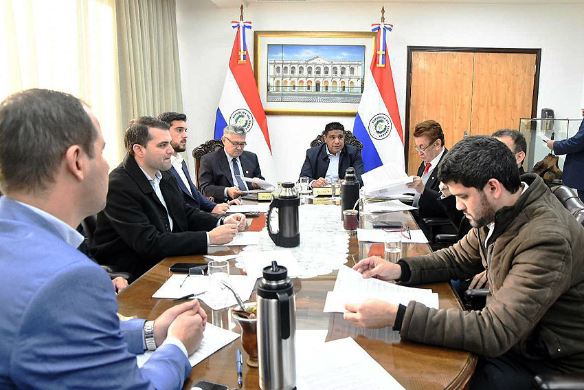 Presidente de Diputados ratifica compromiso con la educación durante jornada gubernamental en Cordillera