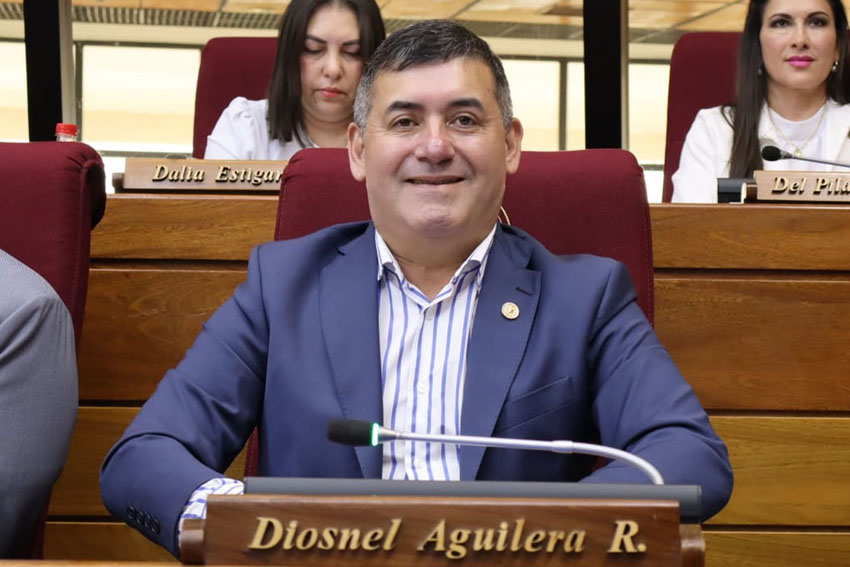 Presidente de Diputados ratifica compromiso con la educación durante jornada gubernamental en Cordillera