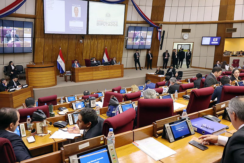 Presidente de Diputados ratifica compromiso con la educación durante jornada gubernamental en Cordillera