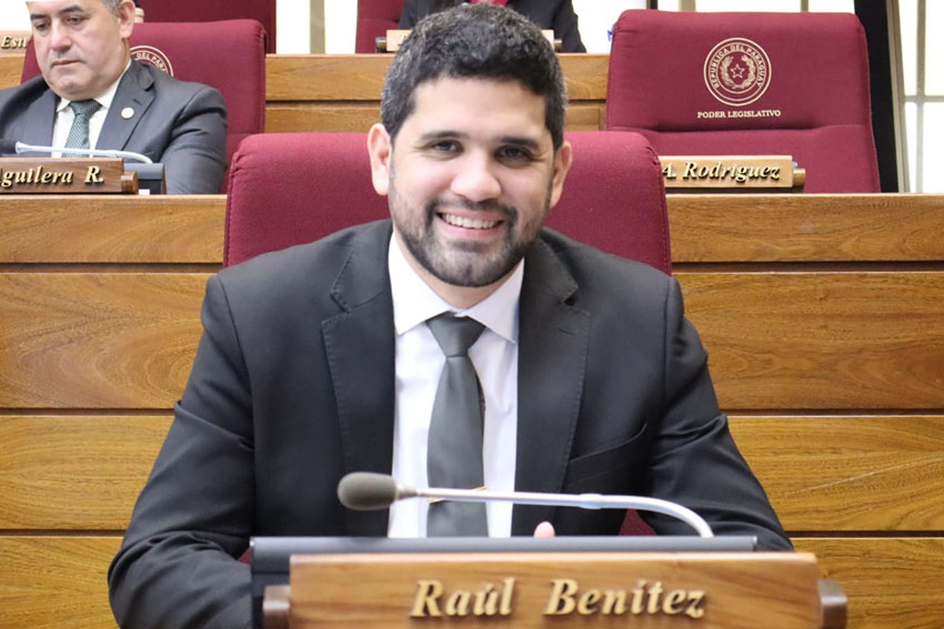 Presidente de Diputados ratifica compromiso con la educación durante jornada gubernamental en Cordillera