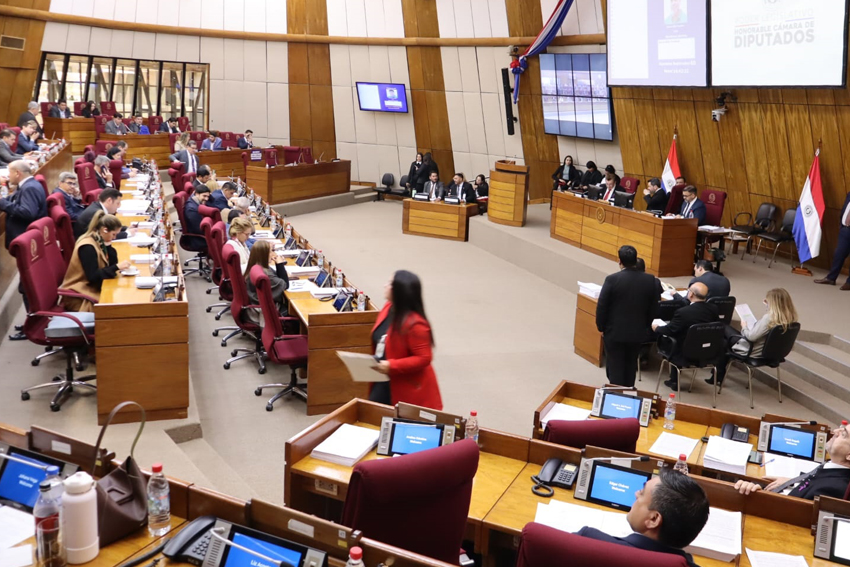 Presidente de Diputados ratifica compromiso con la educación durante jornada gubernamental en Cordillera