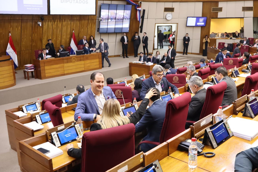 Presidente de Diputados ratifica compromiso con la educación durante jornada gubernamental en Cordillera