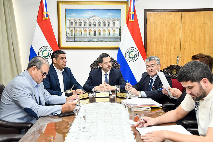 Presidente de Diputados ratifica compromiso con la educación durante jornada gubernamental en Cordillera