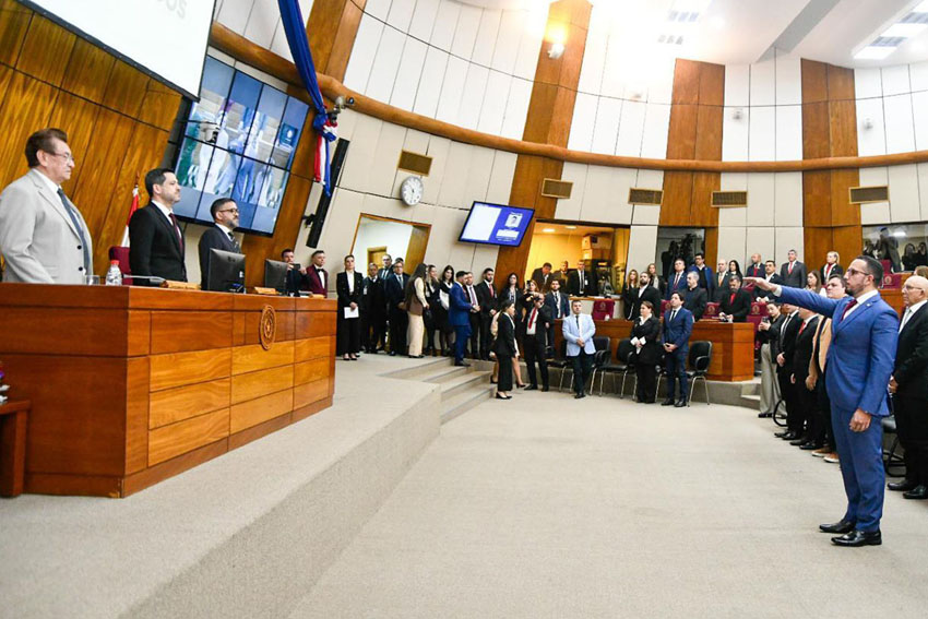 Presidente de Diputados ratifica compromiso con la educación durante jornada gubernamental en Cordillera