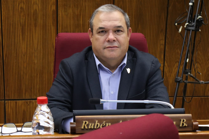 Presidente de Diputados ratifica compromiso con la educación durante jornada gubernamental en Cordillera