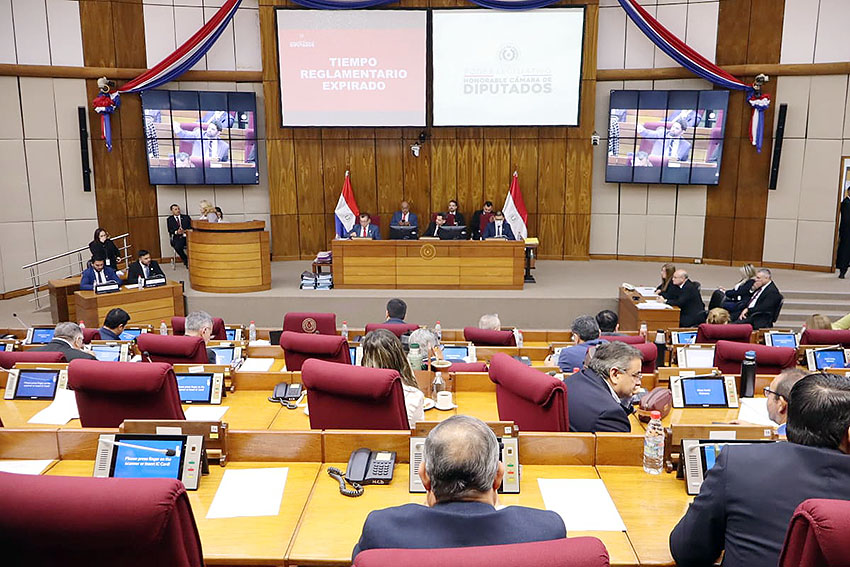 Presidente de Diputados ratifica compromiso con la educación durante jornada gubernamental en Cordillera