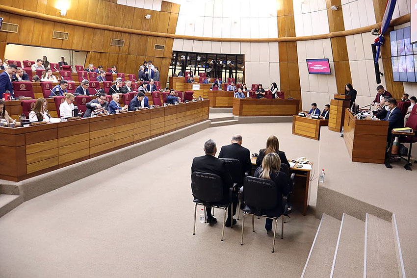Presidente de Diputados ratifica compromiso con la educación durante jornada gubernamental en Cordillera