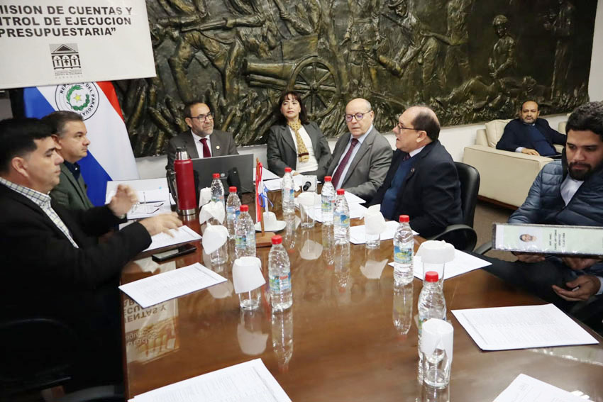 Presidente de Diputados ratifica compromiso con la educación durante jornada gubernamental en Cordillera
