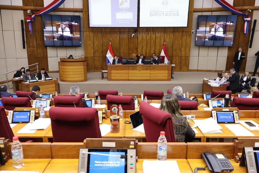 Presidente de Diputados ratifica compromiso con la educación durante jornada gubernamental en Cordillera