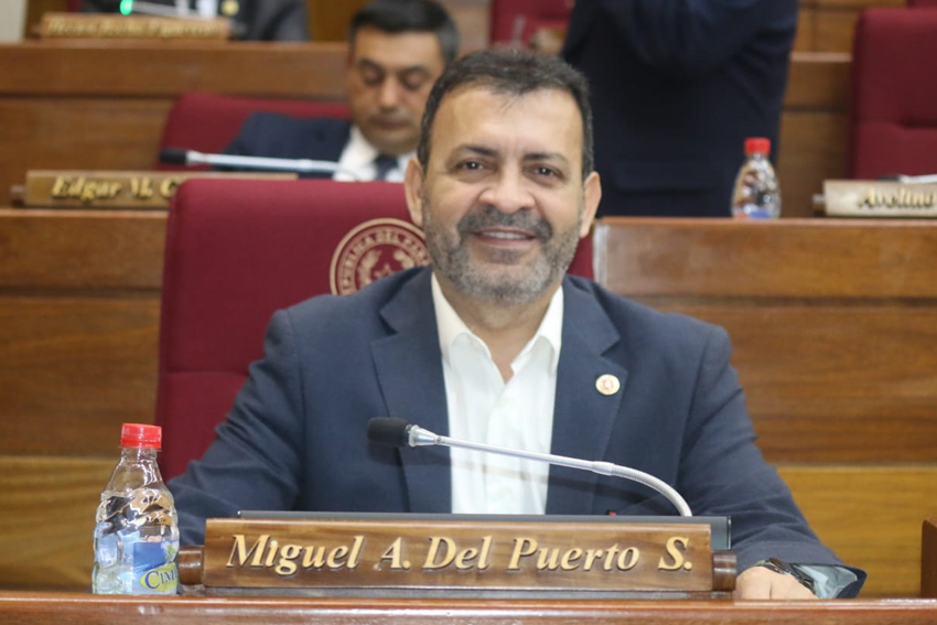 Presidente de Diputados ratifica compromiso con la educación durante jornada gubernamental en Cordillera