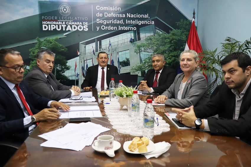 Presidente de Diputados ratifica compromiso con la educación durante jornada gubernamental en Cordillera