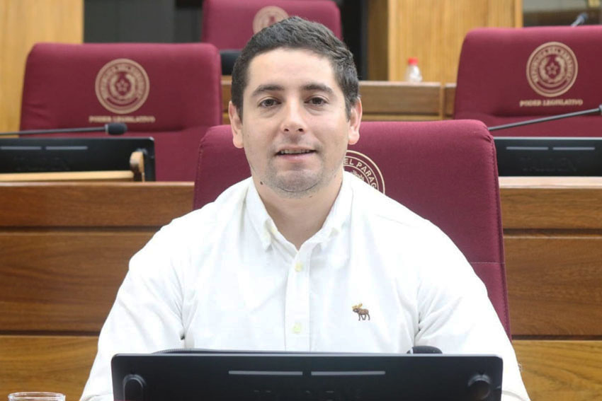 Presidente de Diputados ratifica compromiso con la educación durante jornada gubernamental en Cordillera
