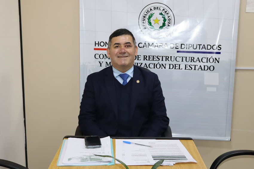 Presidente de Diputados ratifica compromiso con la educación durante jornada gubernamental en Cordillera