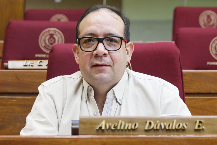 Presidente de Diputados ratifica compromiso con la educación durante jornada gubernamental en Cordillera