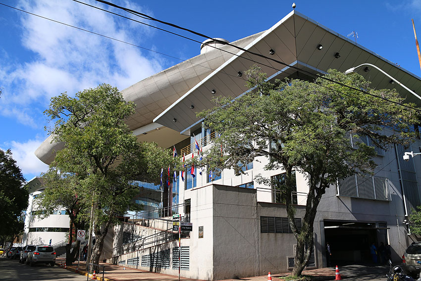 Presidente de Diputados ratifica compromiso con la educación durante jornada gubernamental en Cordillera