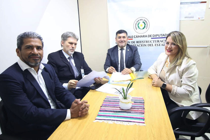 Presidente de Diputados ratifica compromiso con la educación durante jornada gubernamental en Cordillera