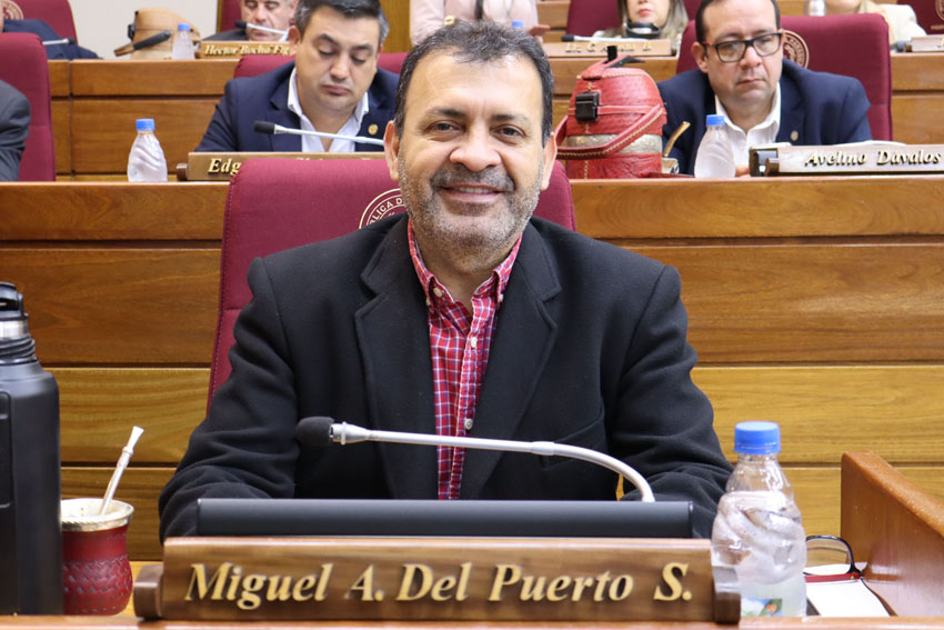 Presidente de Diputados ratifica compromiso con la educación durante jornada gubernamental en Cordillera