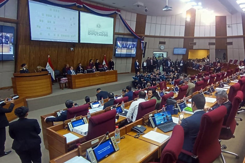 Presidente de Diputados ratifica compromiso con la educación durante jornada gubernamental en Cordillera