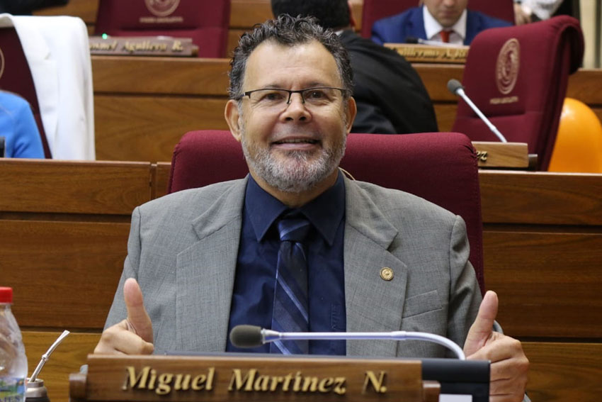 Presidente de Diputados ratifica compromiso con la educación durante jornada gubernamental en Cordillera