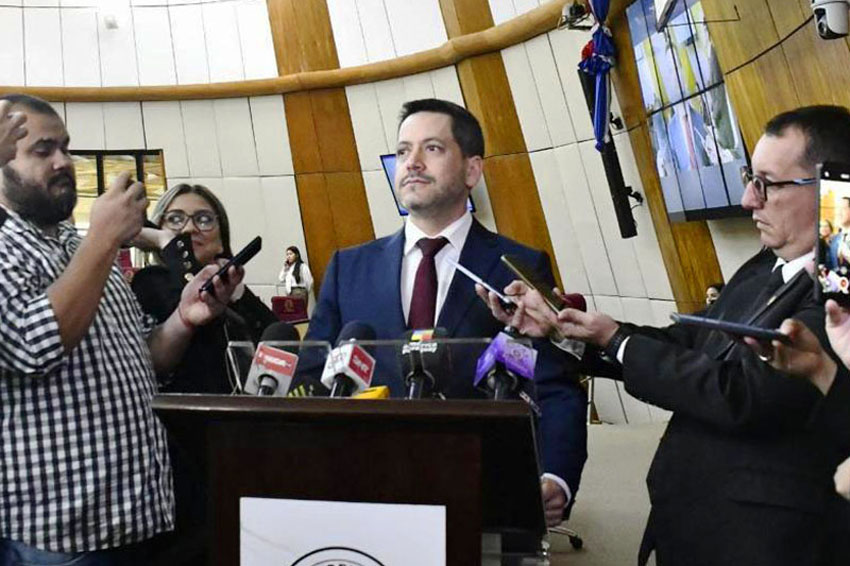 Presidente de Diputados ratifica compromiso con la educación durante jornada gubernamental en Cordillera