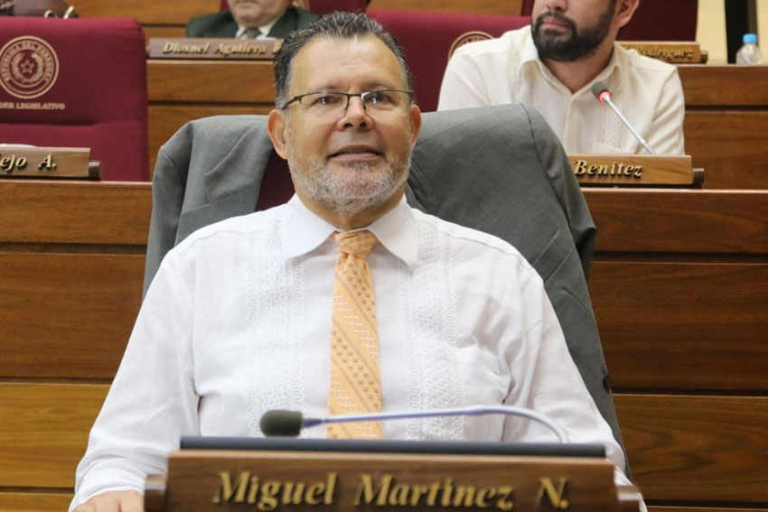 Presidente de Diputados ratifica compromiso con la educación durante jornada gubernamental en Cordillera