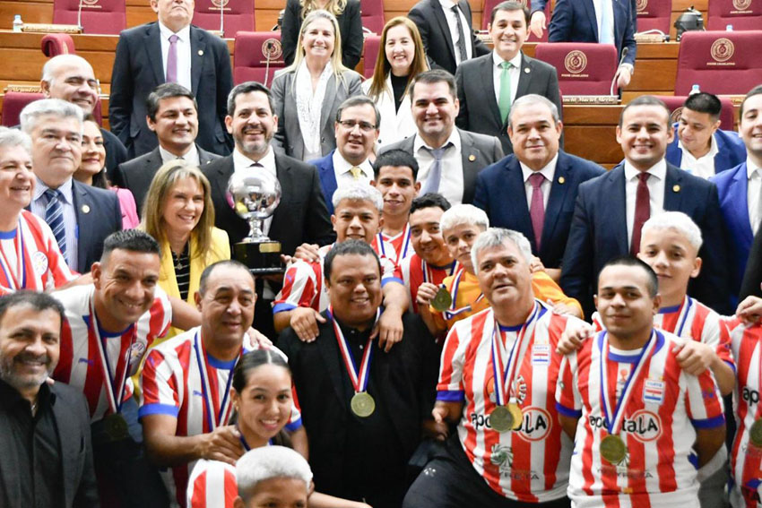 Presidente de Diputados ratifica compromiso con la educación durante jornada gubernamental en Cordillera