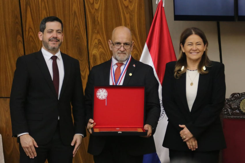 Presidente de Diputados ratifica compromiso con la educación durante jornada gubernamental en Cordillera