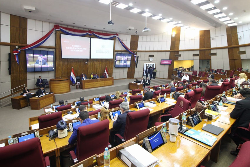 Presidente de Diputados ratifica compromiso con la educación durante jornada gubernamental en Cordillera