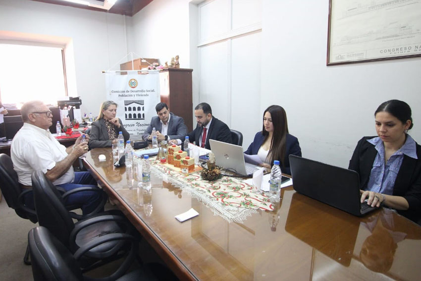 Presidente de Diputados ratifica compromiso con la educación durante jornada gubernamental en Cordillera