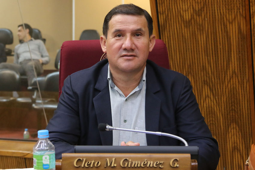 Presidente de Diputados ratifica compromiso con la educación durante jornada gubernamental en Cordillera