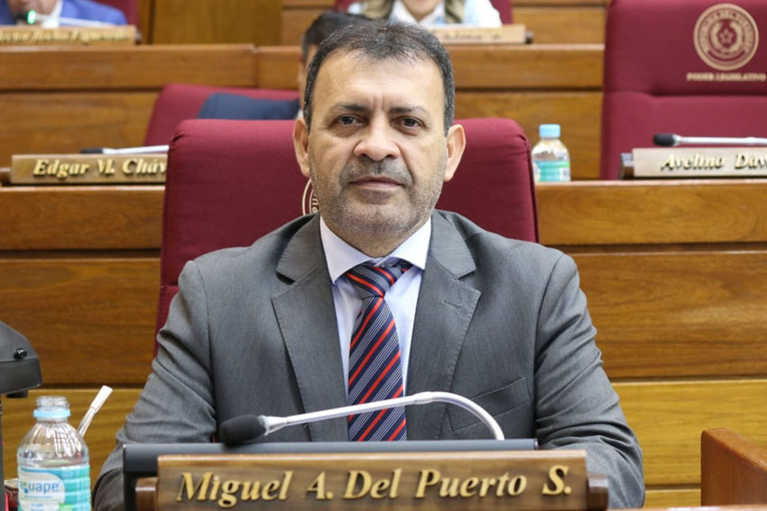 Presidente de Diputados ratifica compromiso con la educación durante jornada gubernamental en Cordillera