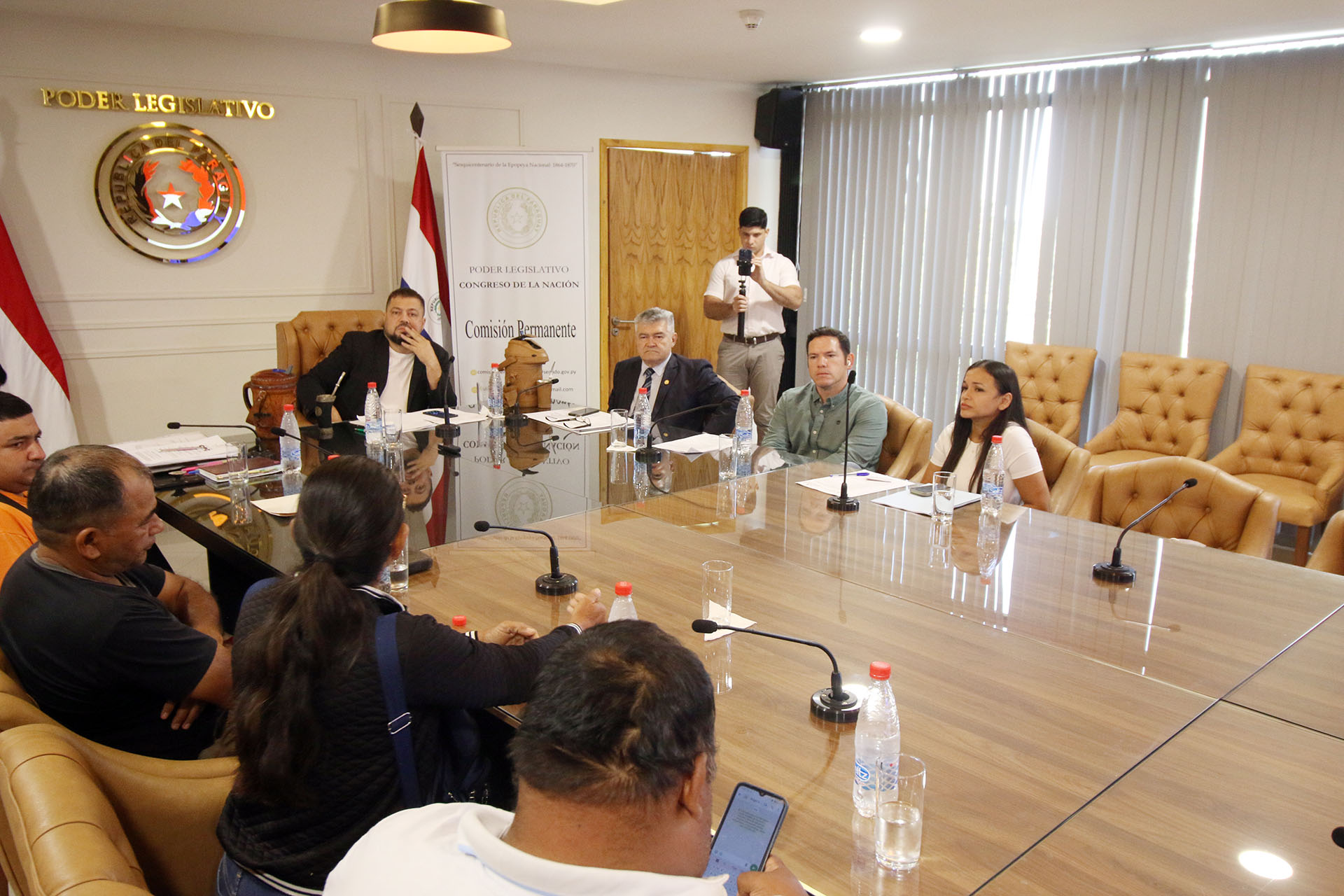 Presidente de Diputados ratifica compromiso con la educación durante jornada gubernamental en Cordillera