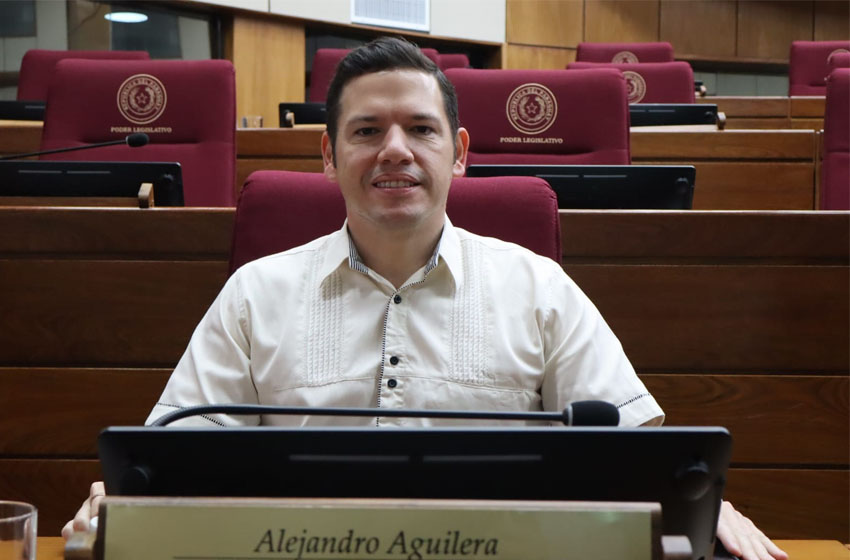 Presidente de Diputados ratifica compromiso con la educación durante jornada gubernamental en Cordillera