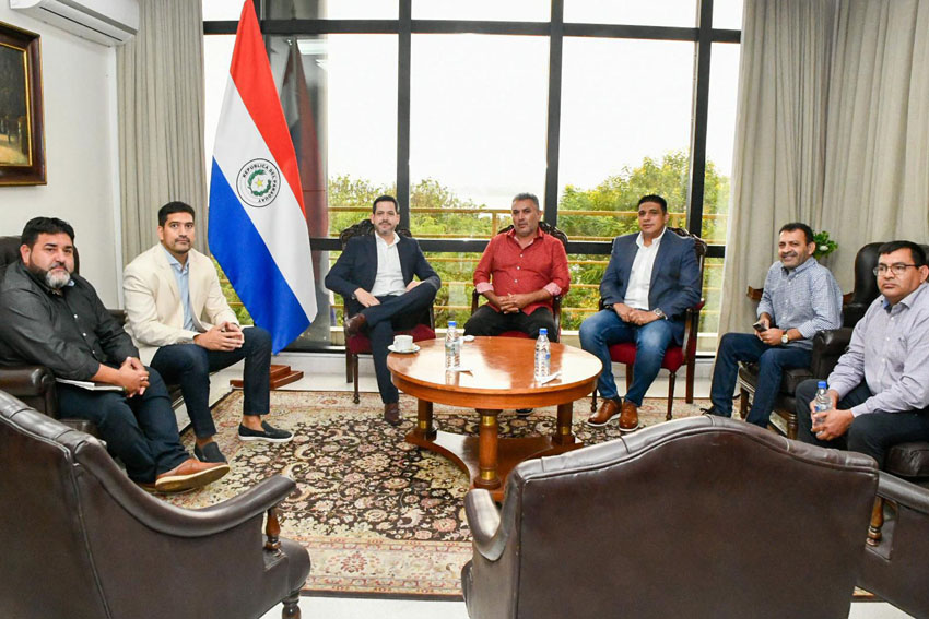 Presidente de Diputados ratifica compromiso con la educación durante jornada gubernamental en Cordillera