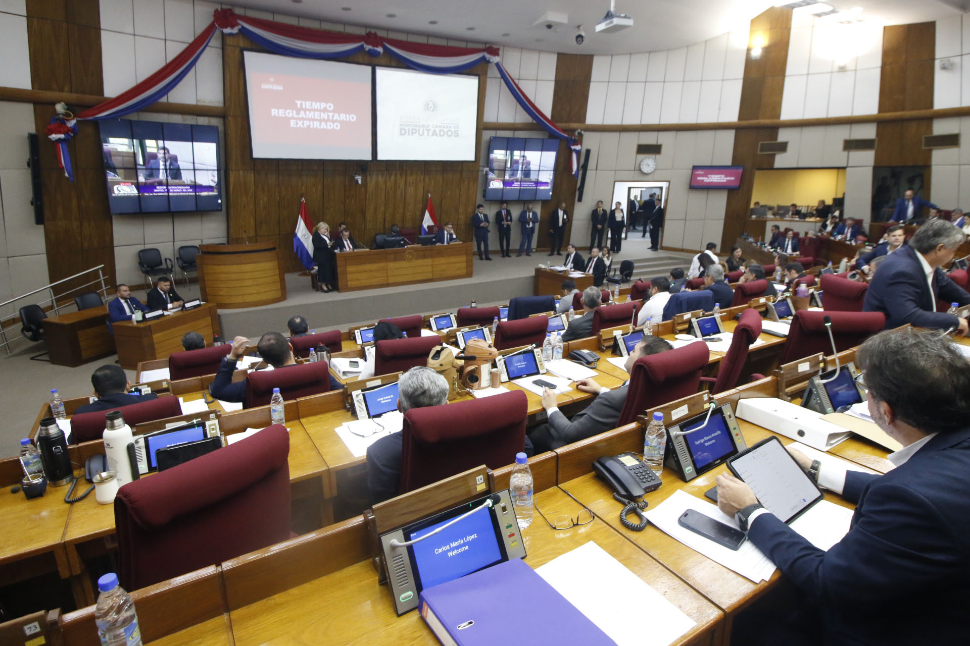 Presidente de Diputados ratifica compromiso con la educación durante jornada gubernamental en Cordillera