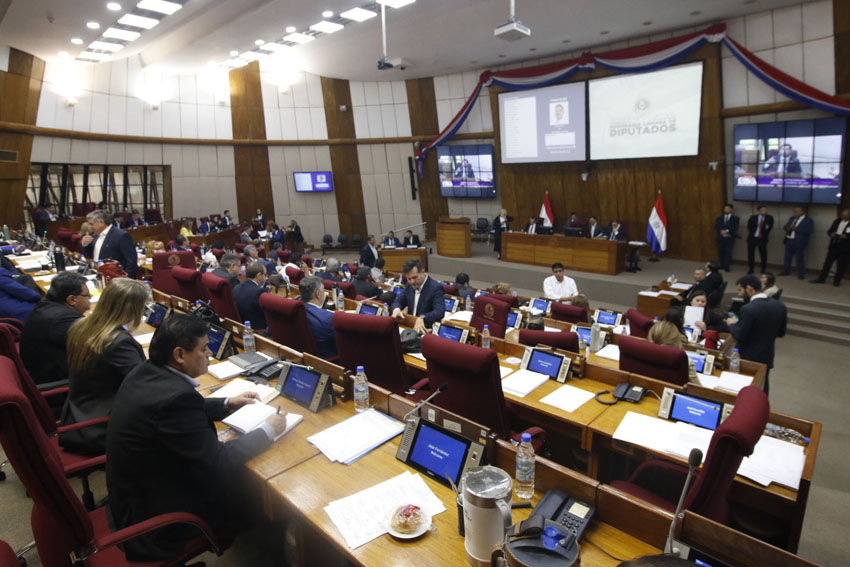 Presidente de Diputados ratifica compromiso con la educación durante jornada gubernamental en Cordillera