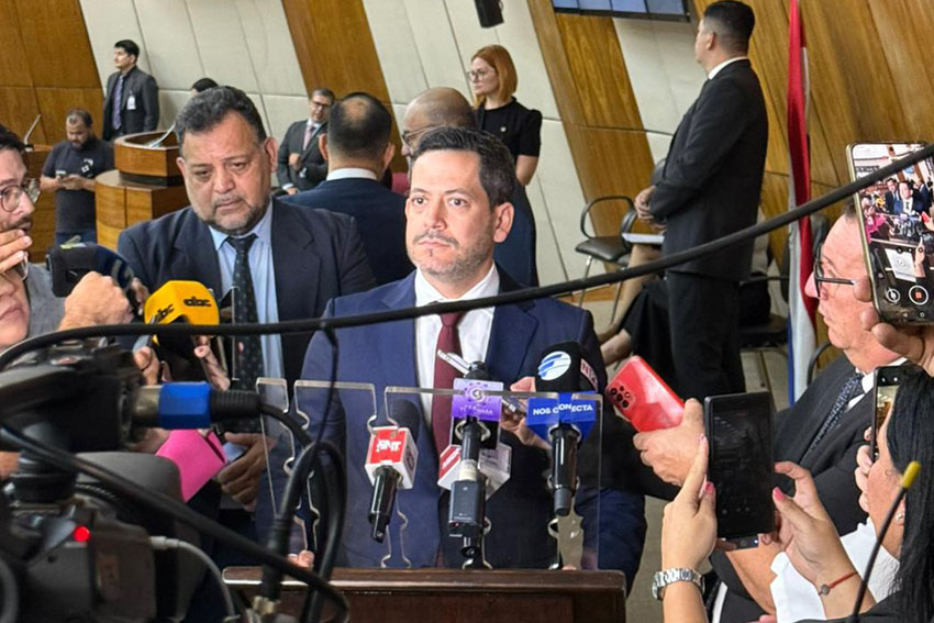 Presidente de Diputados ratifica compromiso con la educación durante jornada gubernamental en Cordillera